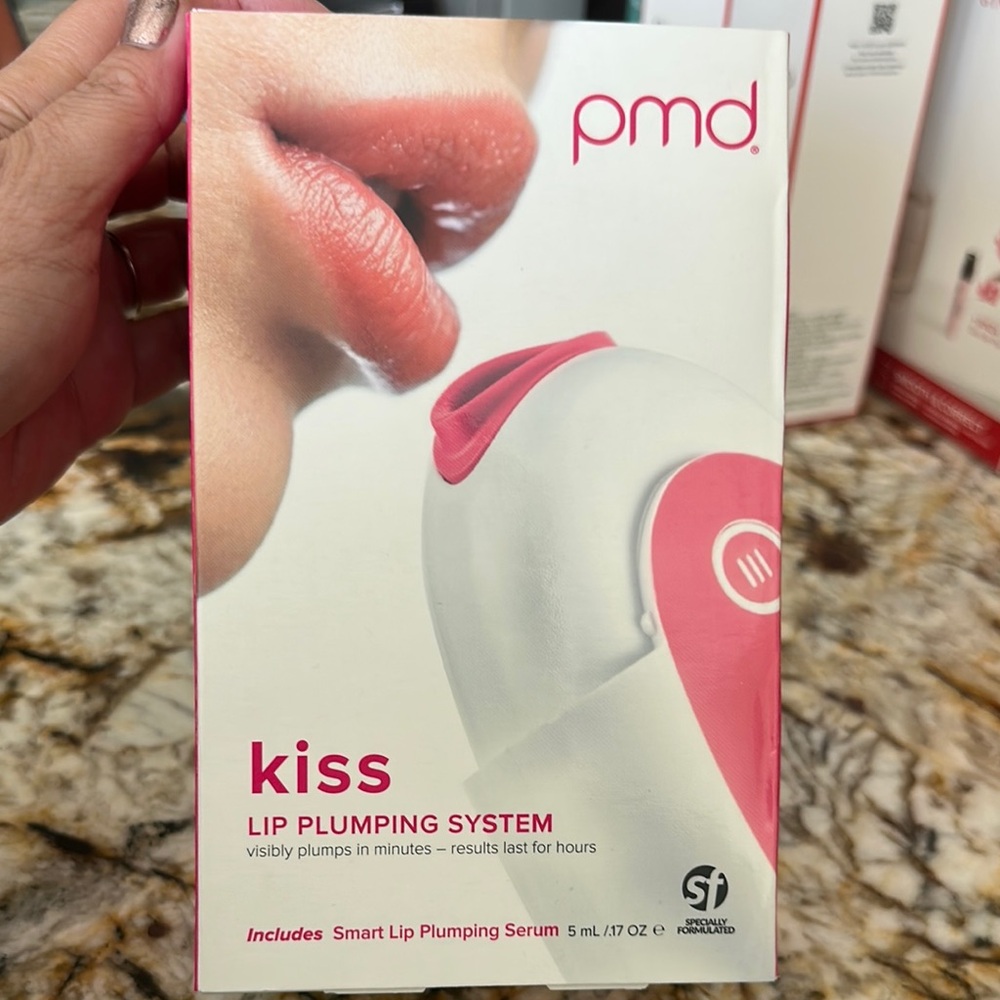 PMD Kiss Lip Plumping System
